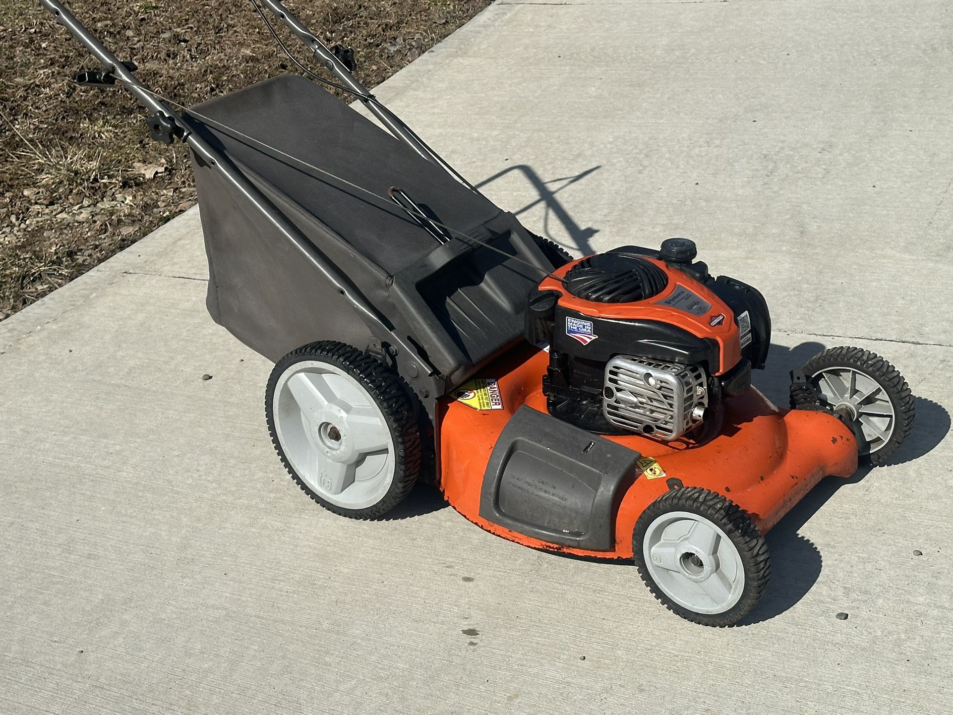 Husqvarna 5521P 140cc 21" Push Gas Lawn Mower Briggs & Stratton Engine 3-in-1 Gas Walk Behind Push Lawn Mower $275