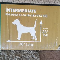TOP PAW CRATE,  MEDIUM SIZE. used  2-times. 