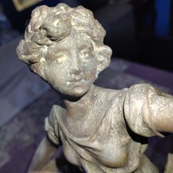 Statue