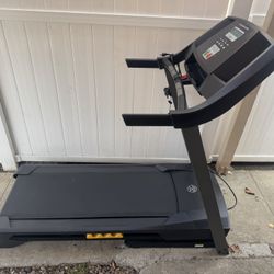 Treadmill 