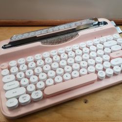 Wireless Bluetooth Keyboard, Pink & White Retro Design!