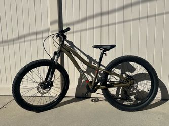 REI Co-op Mountain Bike – Barely Used – Excellent Condition