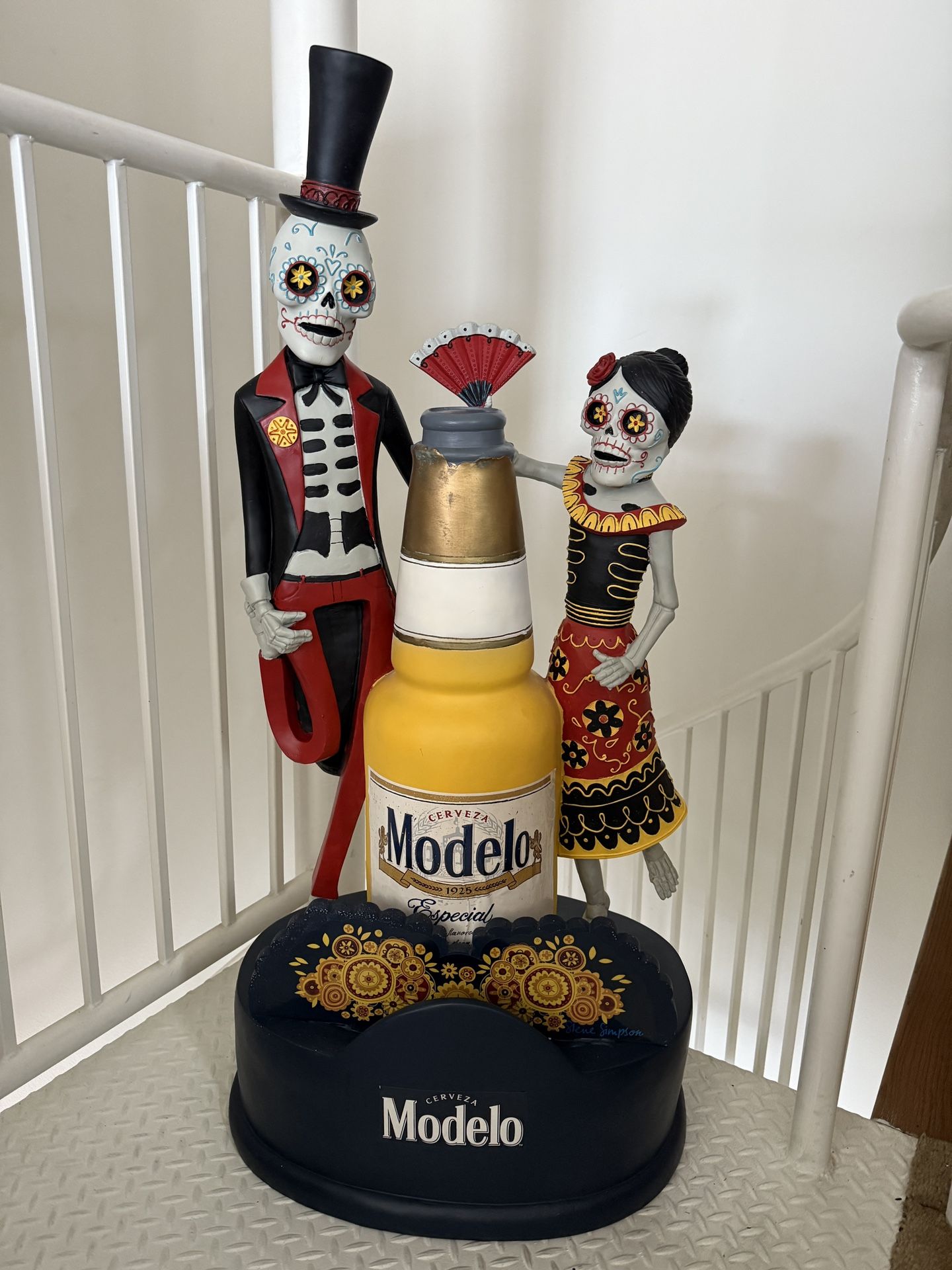 Modelo Beer DAY OF THE DEAD BOBBLE HEAD STATUE 44” Tall Limited Edition