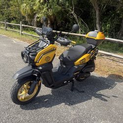 Amigo Jax 200cc Scooter