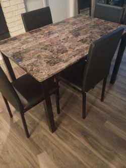 5 Pieces dining set faux marble table top
