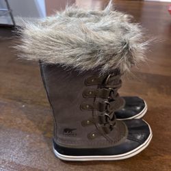 NEW Sorel Women’s Fur Cuff Insulated Waterproof Winter Boots Size 5.5 MSRP $200