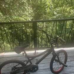 3 Bikes 