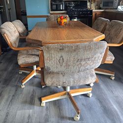 FREE Dining Set Table with 6 Chairs on Wheels