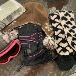 Snow Sets: Goggles, Gloves, Beanie And Scarf