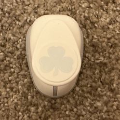Shamrock Hole Punch 