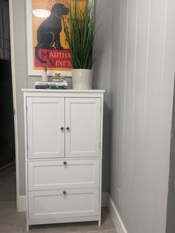 Bathroom storage