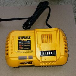 Dewalt 20v Fast Charger Brand New 
