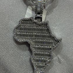 🌍 925 Silver African Pendant with Rope Chain – 2.31 Ctw Moissanite Shine 💎