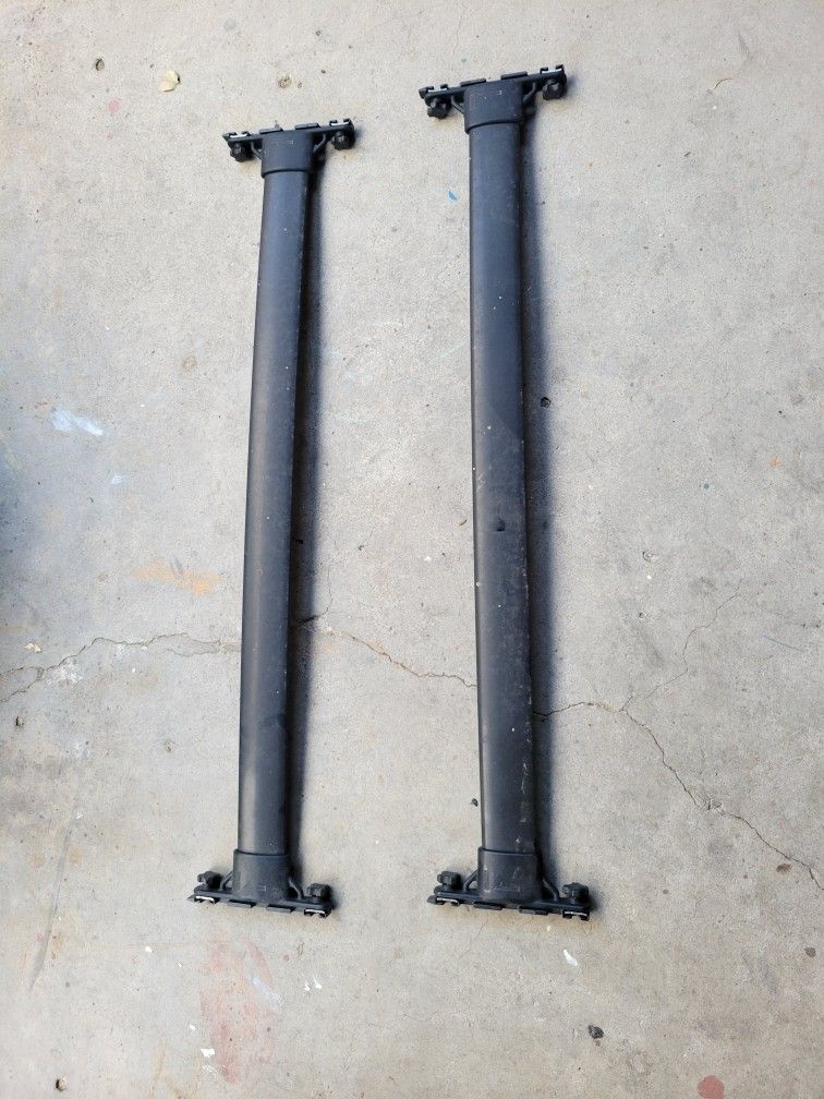 GX470 OEM Crossbars Used for Sale in El Cajon, CA OfferUp