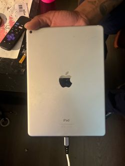 iPad 9th generation like new refurbished condition $120.00