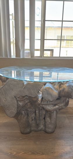 Z Gallery Table