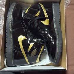 Air Jordan 1 Retro High OG Black 