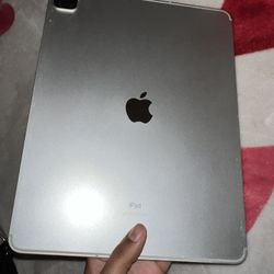 iPad 12.9 Inch 4th Generation Silver 128gb