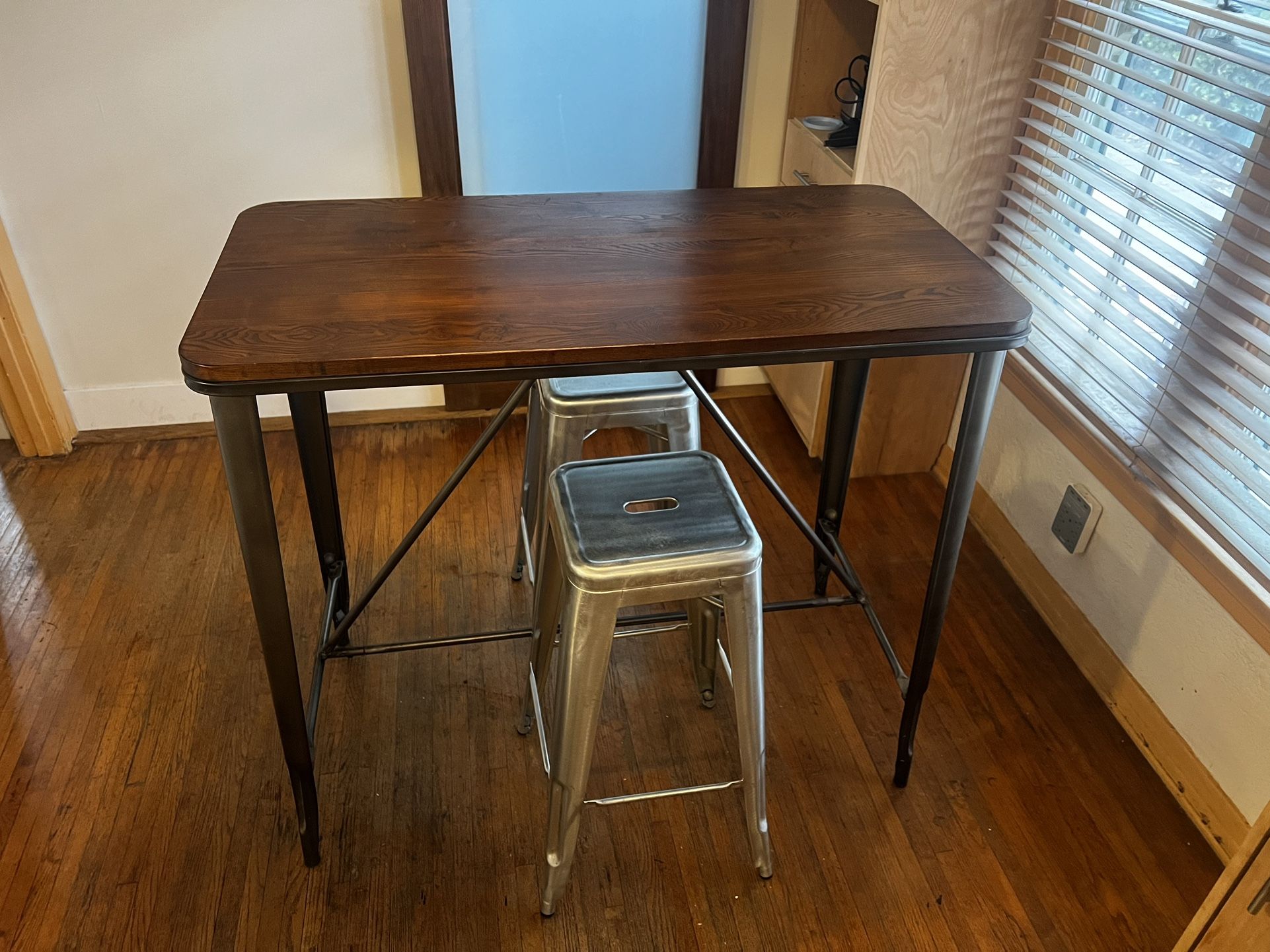 Bar Table And Bar Stools (wood And Metal)