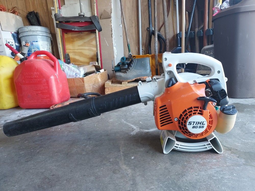 Stihl BG 55 LEAF BLOWER in Great Condition And Runs Great!!