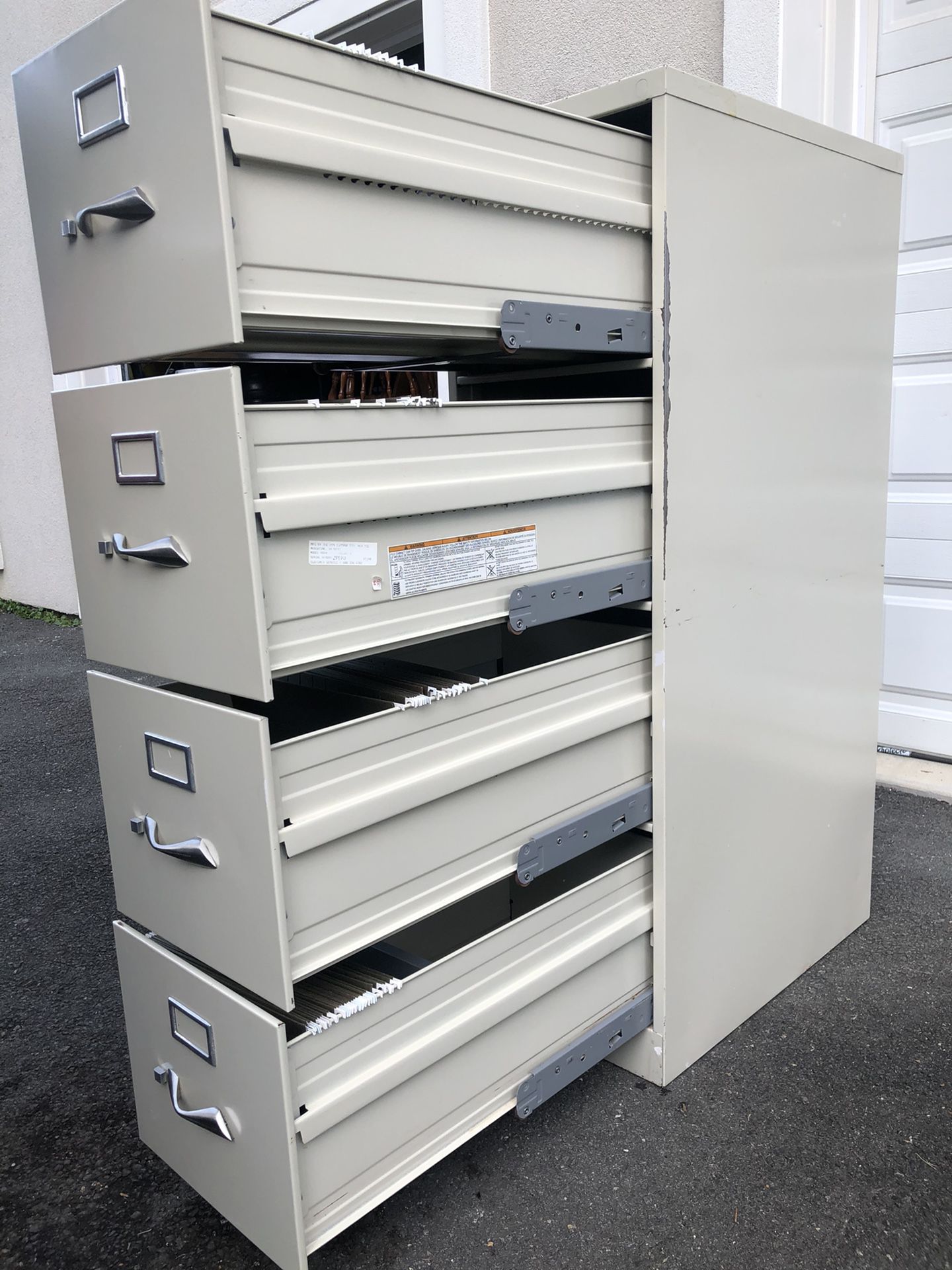 HON. 4-Drawer Metal Filing Cabinet. Delivery available!🚚.
