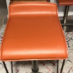 Heavy duty leather hydraulic bar stools