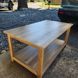 Modern/Minimalist Faux Wood Coffee Table-Excellent Condition!