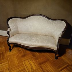 Victorian Love Seat