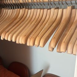 88 Wooden Hangers 