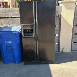 Free Fridge. 