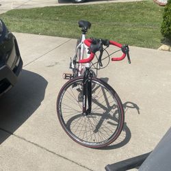 Genesis Saber 700c Men’s Road Bike
