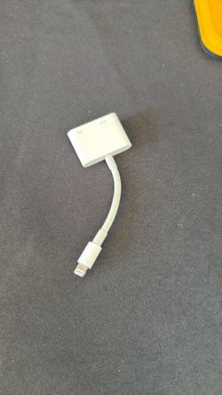 Apple product lightning to HDMI adapter