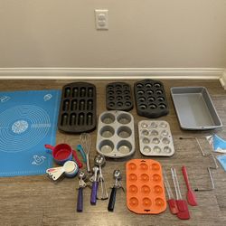 Baking Supplies: Baking Pans, Mini Donut Pans, Cupcake Pan, Food Storage Containers, Dough Scoops, Measuring Cups and More  