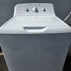 HOTPOINT WASHER MACHINE WORKS PERFECTLY 