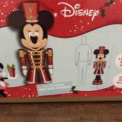 Minnie Mouse Nutcracker (new)