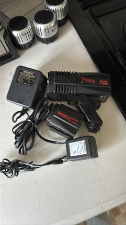 Electronic flash for video recorder
