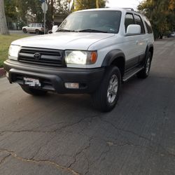 Toyota 4Runner Suv Limited Edition de venta!