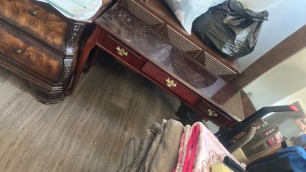 Night stand with drawers