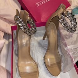 Chained ankle tan heels size 9