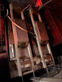 Vulcan Heavy-Duty Restaurant Griddle and Integrated Shell Press Unit
