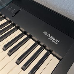 Roland FP-60x Digital Piano With Stand, Seat & Cover 