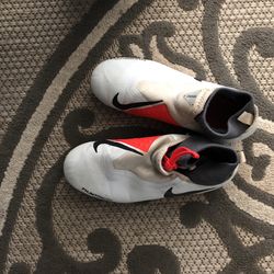 size 4 nike phantom cleats