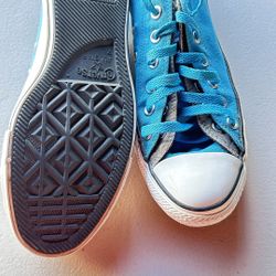 Converse Sneakers 