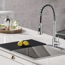  Kitchen faucet with Pull Down Sprayer Spring Faucet with Deck Plate 