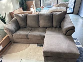 Ashley Darcy Sofa Chaise Sectional - Gray - Excellent Condition