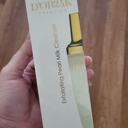 Exfoliating Pearl Milk Cleanser