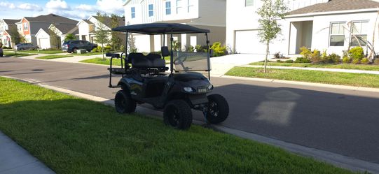 Ez go golf cart- lifted- 4 seater