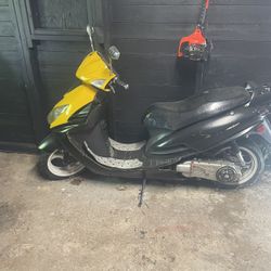 150cc Moped 