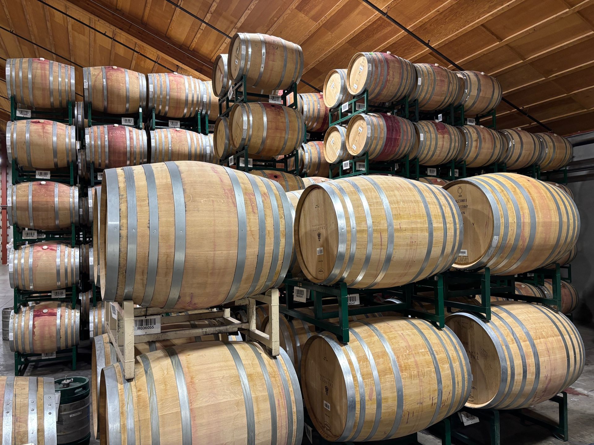 High Quality Empty Wine Barrels For Sale 