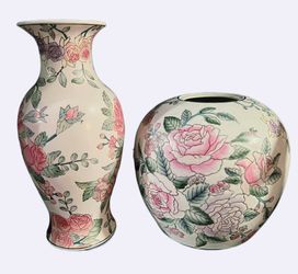Matching Set of Vintage Chinoiserie Style Rose Floral Vases 